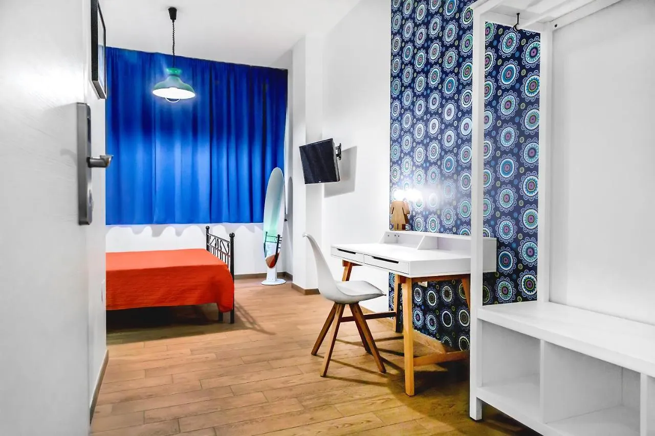 1970 Rooms Naples 2*,
